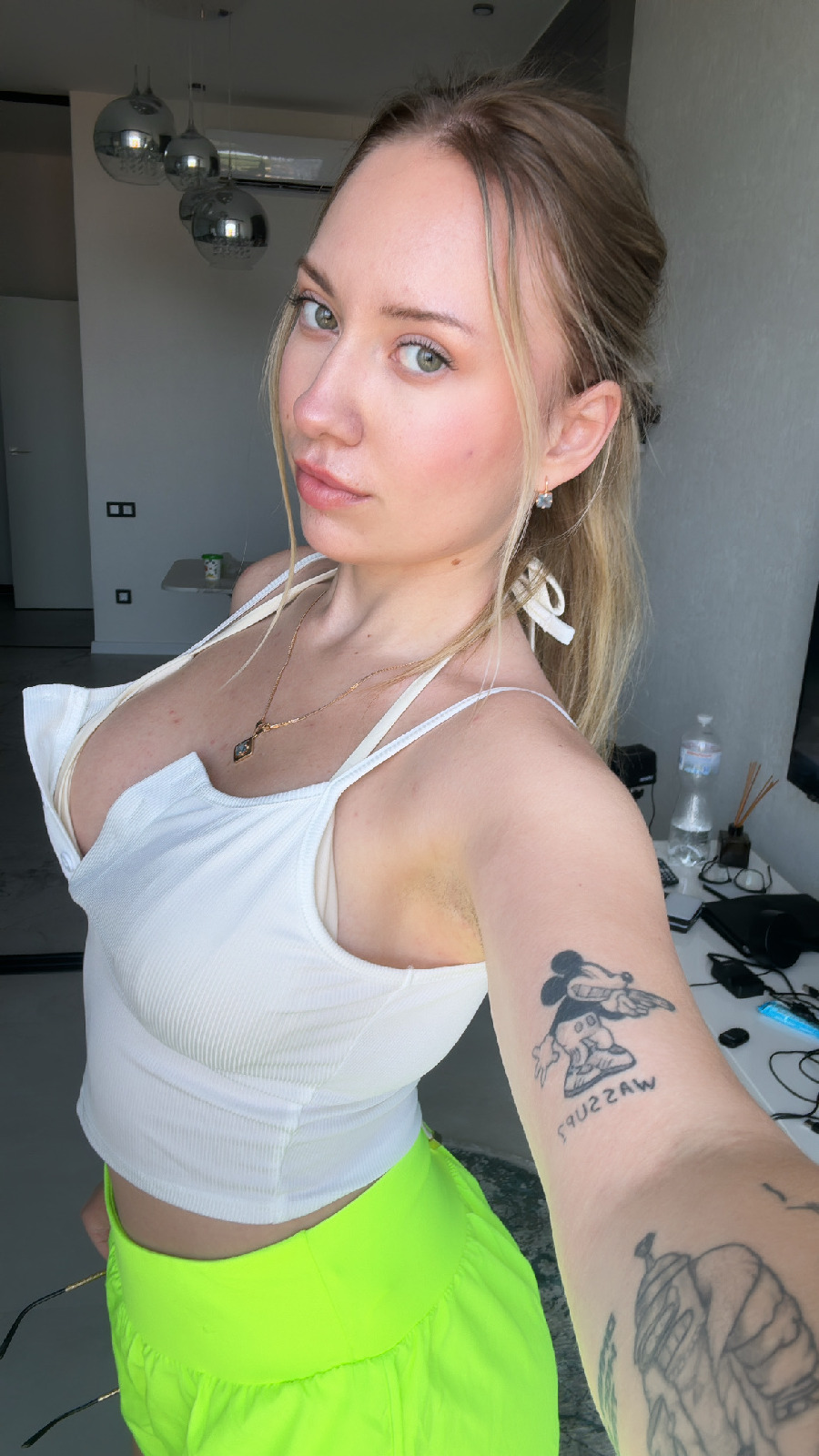 KateV in her underwear in Chennai